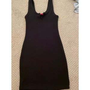 Signature 8 Dress - black and cream colors - size medium